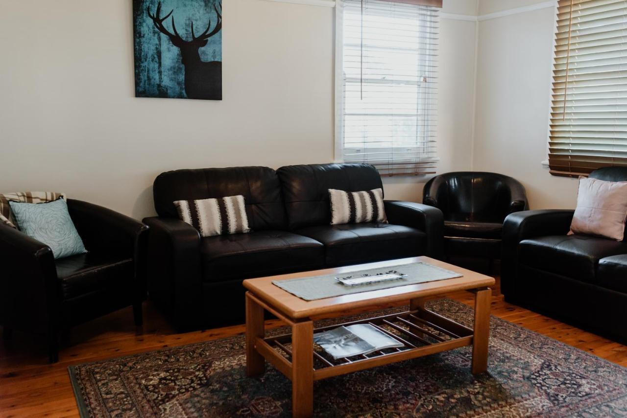 Inverell Terrace Motor Lodge מראה חיצוני תמונה